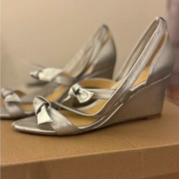 Alexandre Birman Shoes - Picture 1 of 3